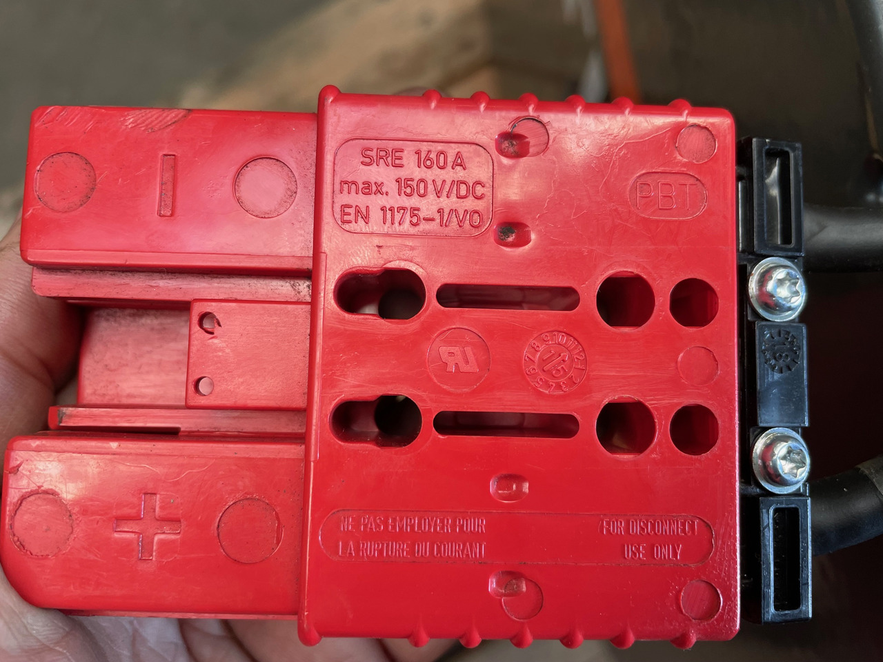 24 Volt I 2PzS 250 - Akku - Materiaalinkäsittely: kuva 24 Volt I 2PzS 250 - Akku - Materiaalinkäsittely 24 Volt I 2PzS 250 - Akku - Materiaalinkäsittely: kuva 24 Volt I 2PzS 250 - Akku - Materiaalinkäsittely
