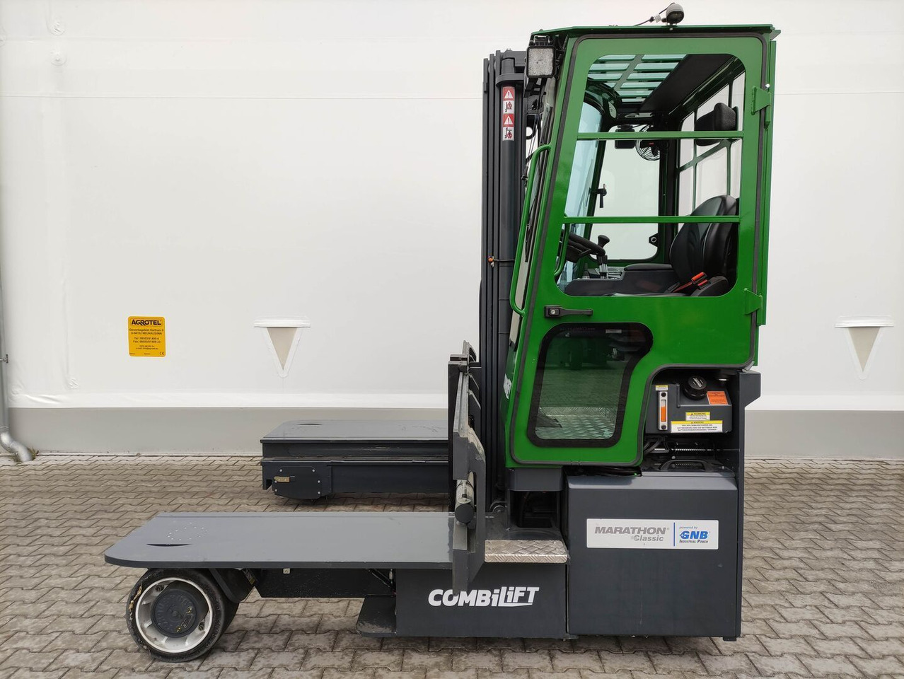 Combilift C5000ET - Sähkötrukki: kuva Combilift C5000ET - Sähkötrukki Combilift C5000ET - Sähkötrukki: kuva Combilift C5000ET - Sähkötrukki