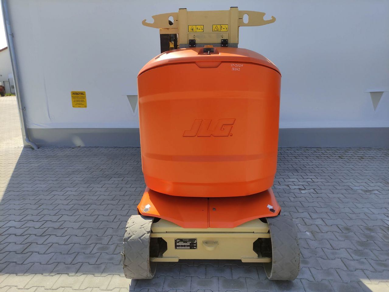 JLG Toucan 12 E (LACK NEU) - Pystymastonostin: kuva JLG Toucan 12 E (LACK NEU) - Pystymastonostin JLG Toucan 12 E (LACK NEU) - Pystymastonostin: kuva JLG Toucan 12 E (LACK NEU) - Pystymastonostin