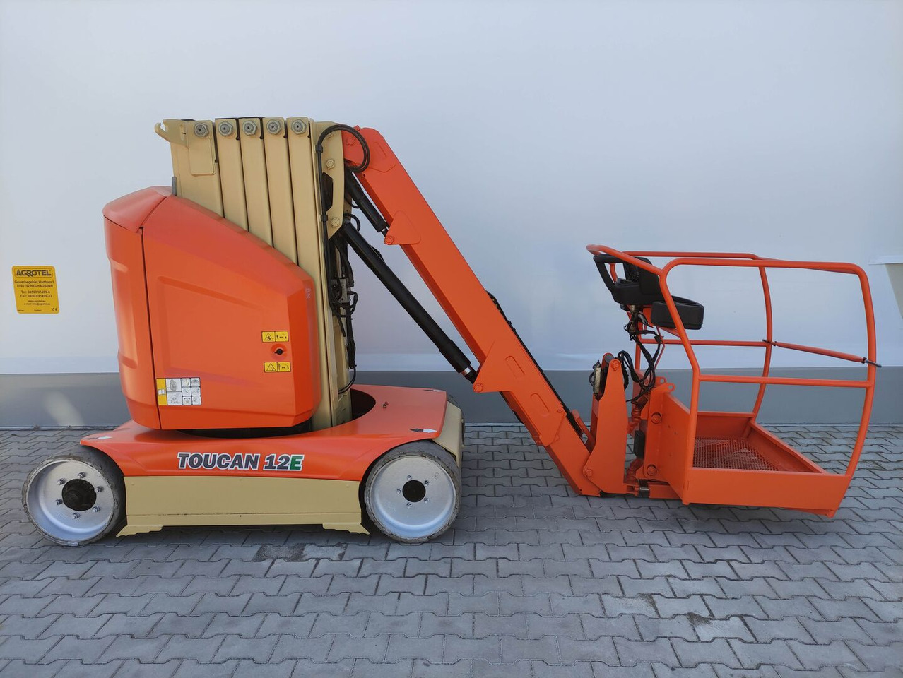 JLG Toucan 12 E (LACK NEU) - Pystymastonostin: kuva JLG Toucan 12 E (LACK NEU) - Pystymastonostin JLG Toucan 12 E (LACK NEU) - Pystymastonostin: kuva JLG Toucan 12 E (LACK NEU) - Pystymastonostin
