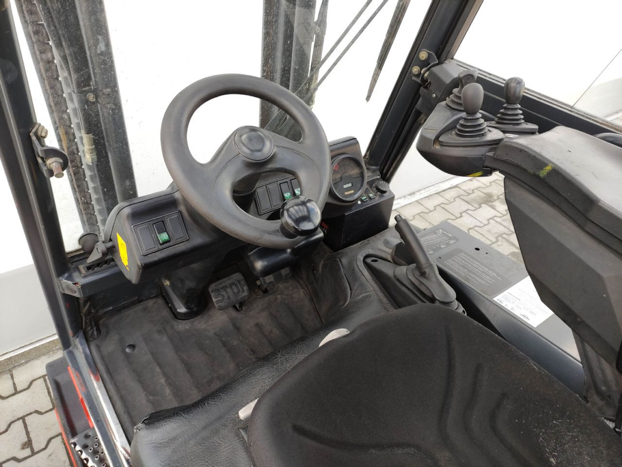 Linde E20-335 - Sähkötrukki: kuva Linde E20-335 - Sähkötrukki Linde E20-335 - Sähkötrukki: kuva Linde E20-335 - Sähkötrukki