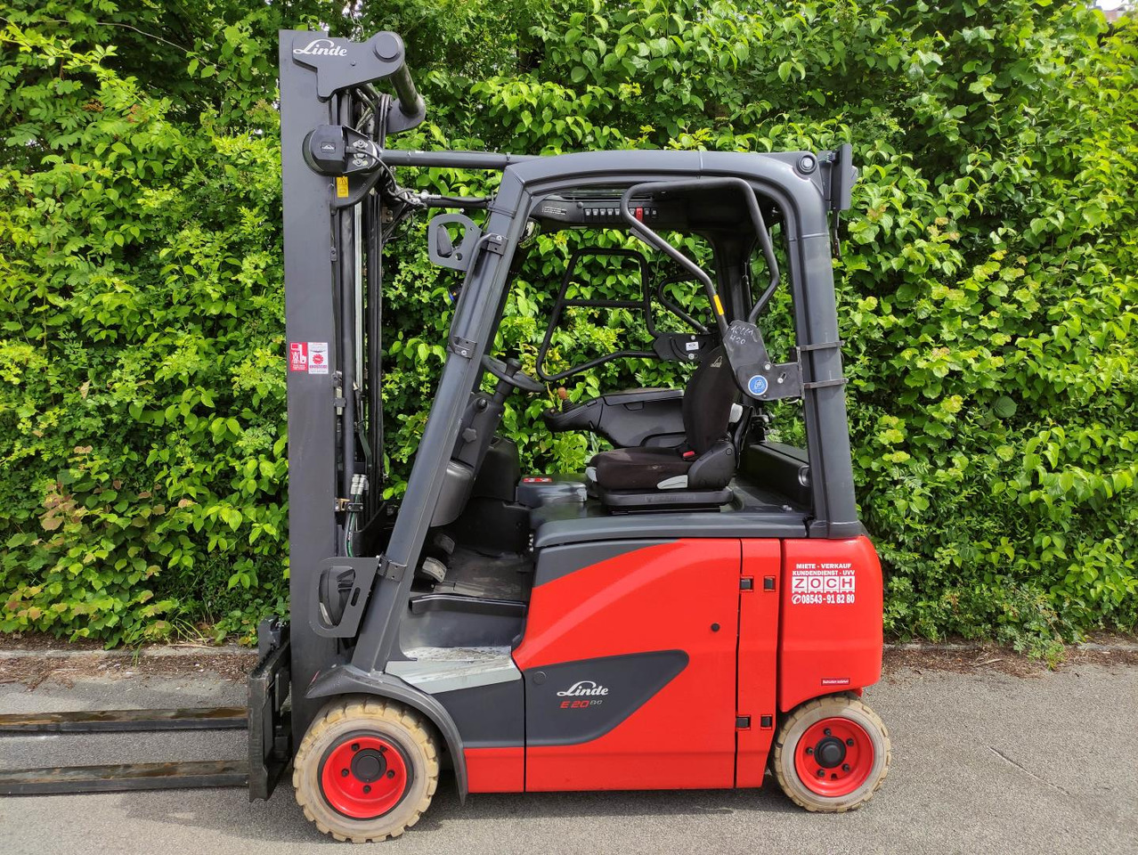 Linde E20PH-02-386-EVO - Sähkötrukki: kuva Linde E20PH-02-386-EVO - Sähkötrukki Linde E20PH-02-386-EVO - Sähkötrukki: kuva Linde E20PH-02-386-EVO - Sähkötrukki