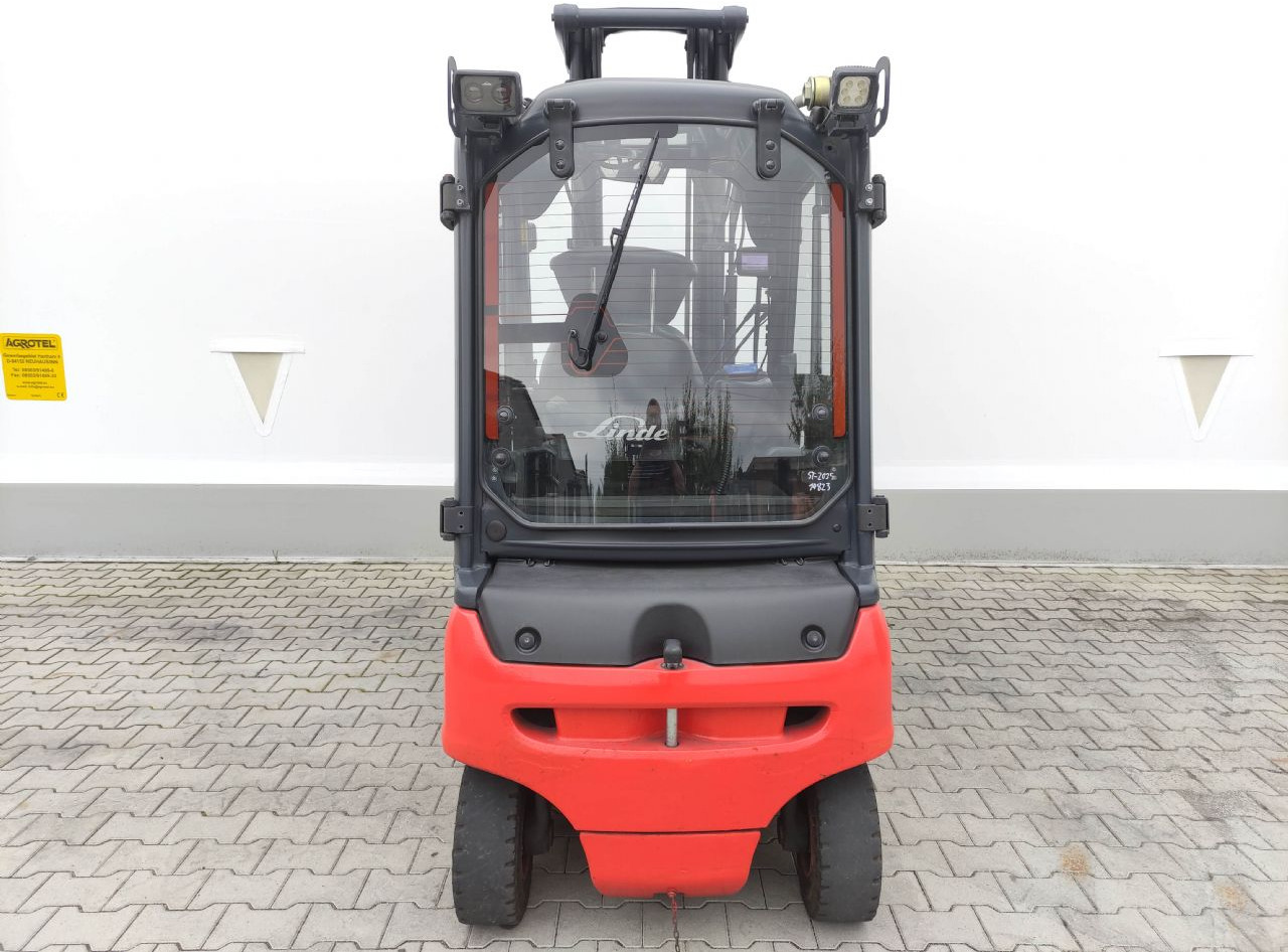 Linde E20PL-02-386 - Sähkötrukki: kuva Linde E20PL-02-386 - Sähkötrukki Linde E20PL-02-386 - Sähkötrukki: kuva Linde E20PL-02-386 - Sähkötrukki