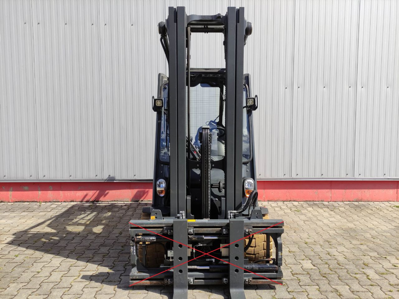 Linde E35L-01-387 - Sähkötrukki: kuva Linde E35L-01-387 - Sähkötrukki Linde E35L-01-387 - Sähkötrukki: kuva Linde E35L-01-387 - Sähkötrukki