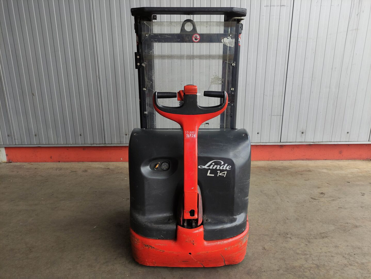 Linde L14-372 - Pinoamistrukki: kuva Linde L14-372 - Pinoamistrukki Linde L14-372 - Pinoamistrukki: kuva Linde L14-372 - Pinoamistrukki