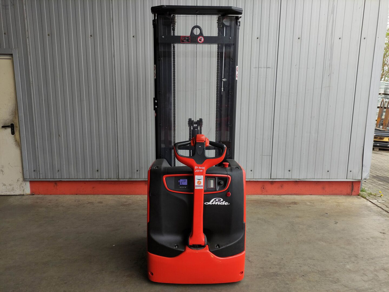 Linde L14i-1173 - Pinoamistrukki: kuva Linde L14i-1173 - Pinoamistrukki Linde L14i-1173 - Pinoamistrukki: kuva Linde L14i-1173 - Pinoamistrukki
