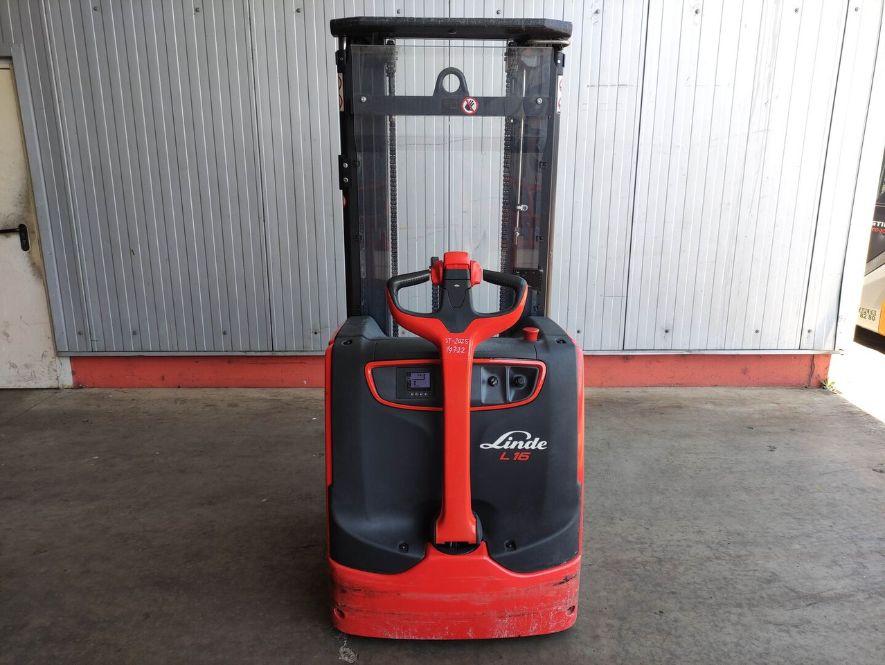 Linde L16i-1173 - Pinoamistrukki: kuva Linde L16i-1173 - Pinoamistrukki Linde L16i-1173 - Pinoamistrukki: kuva Linde L16i-1173 - Pinoamistrukki
