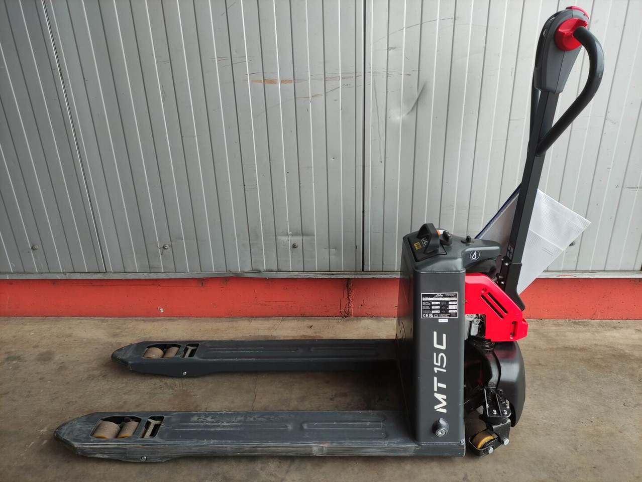Linde MT15C - Haarukkavaunu: kuva Linde MT15C - Haarukkavaunu Linde MT15C - Haarukkavaunu: kuva Linde MT15C - Haarukkavaunu
