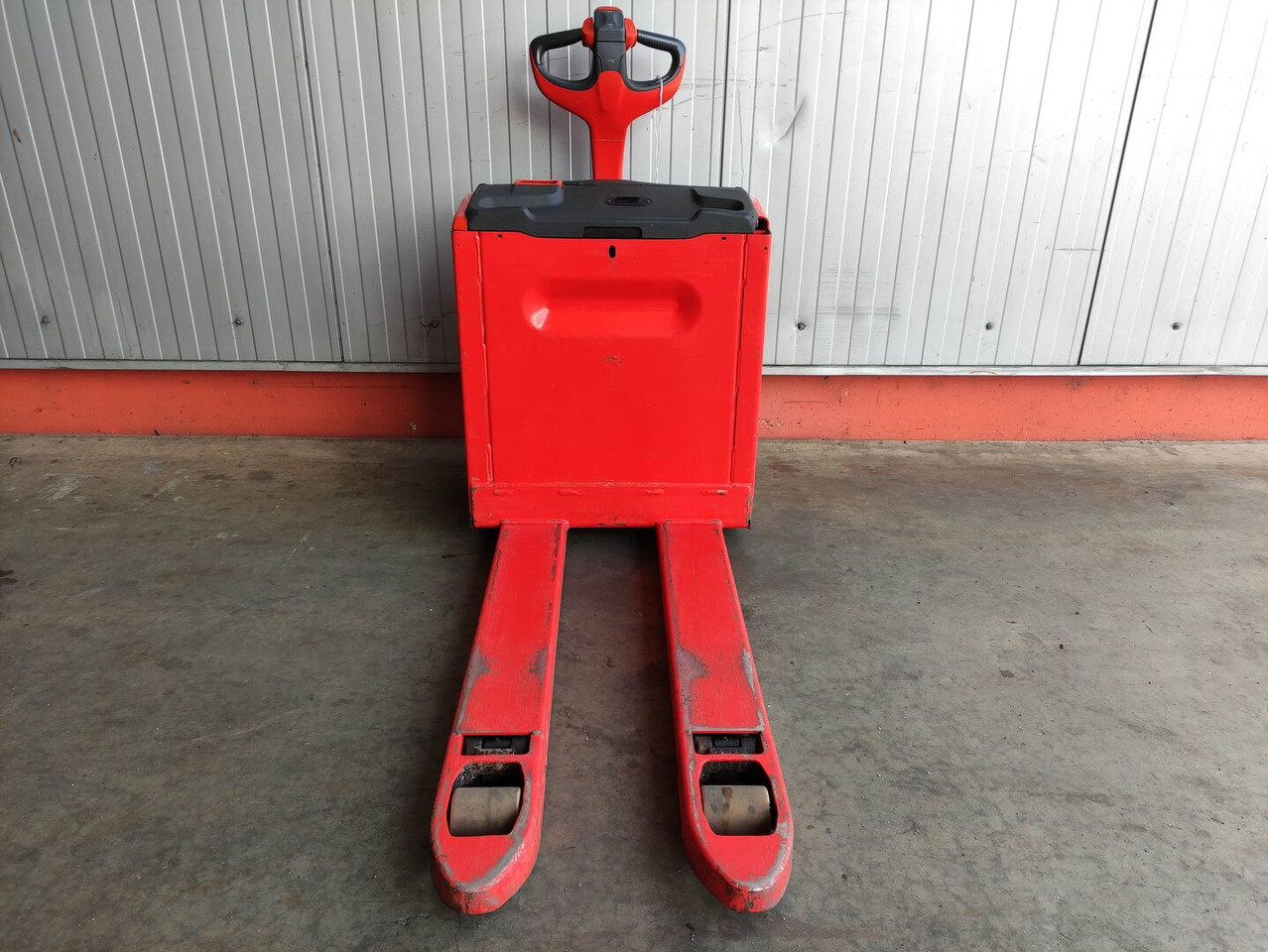 Linde T16-1152 - Haarukkavaunu: kuva Linde T16-1152 - Haarukkavaunu Linde T16-1152 - Haarukkavaunu: kuva Linde T16-1152 - Haarukkavaunu
