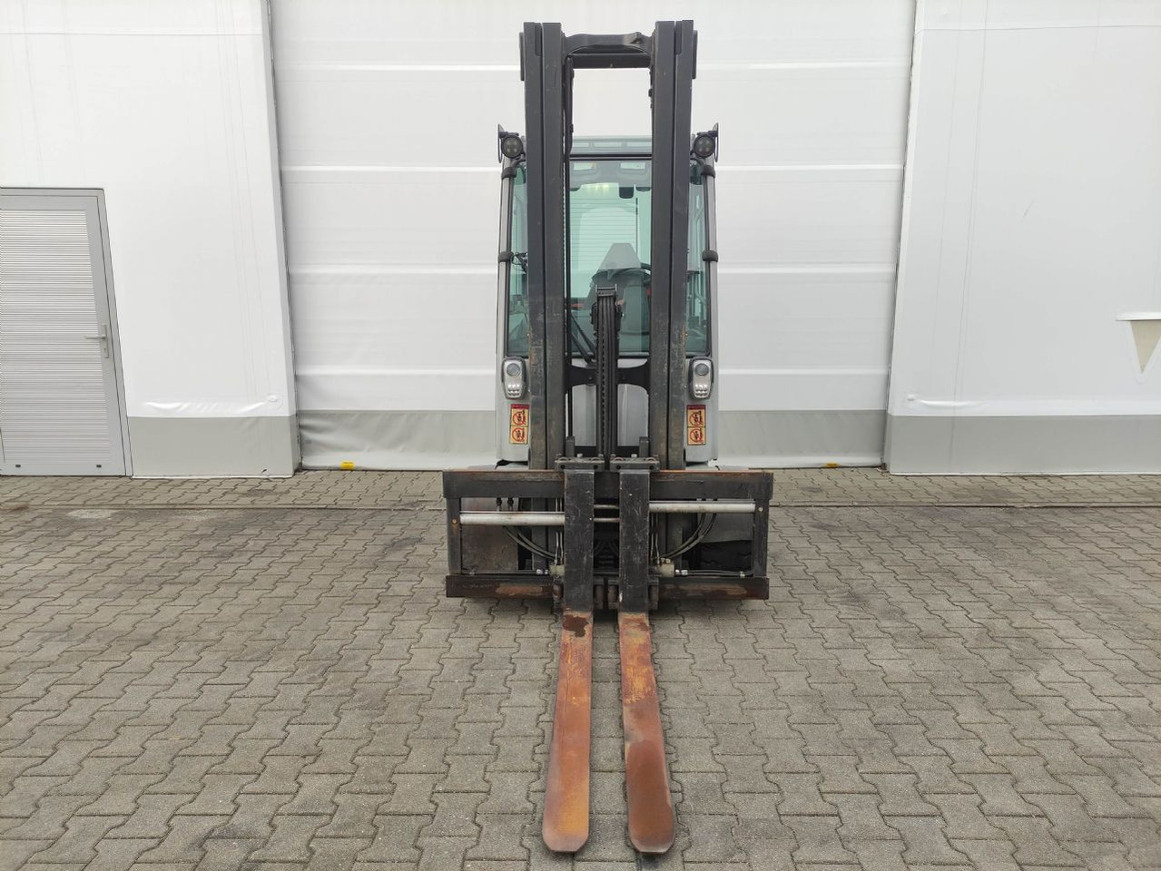 Still RX 60-35 - Sähkötrukki: kuva Still RX 60-35 - Sähkötrukki Still RX 60-35 - Sähkötrukki: kuva Still RX 60-35 - Sähkötrukki