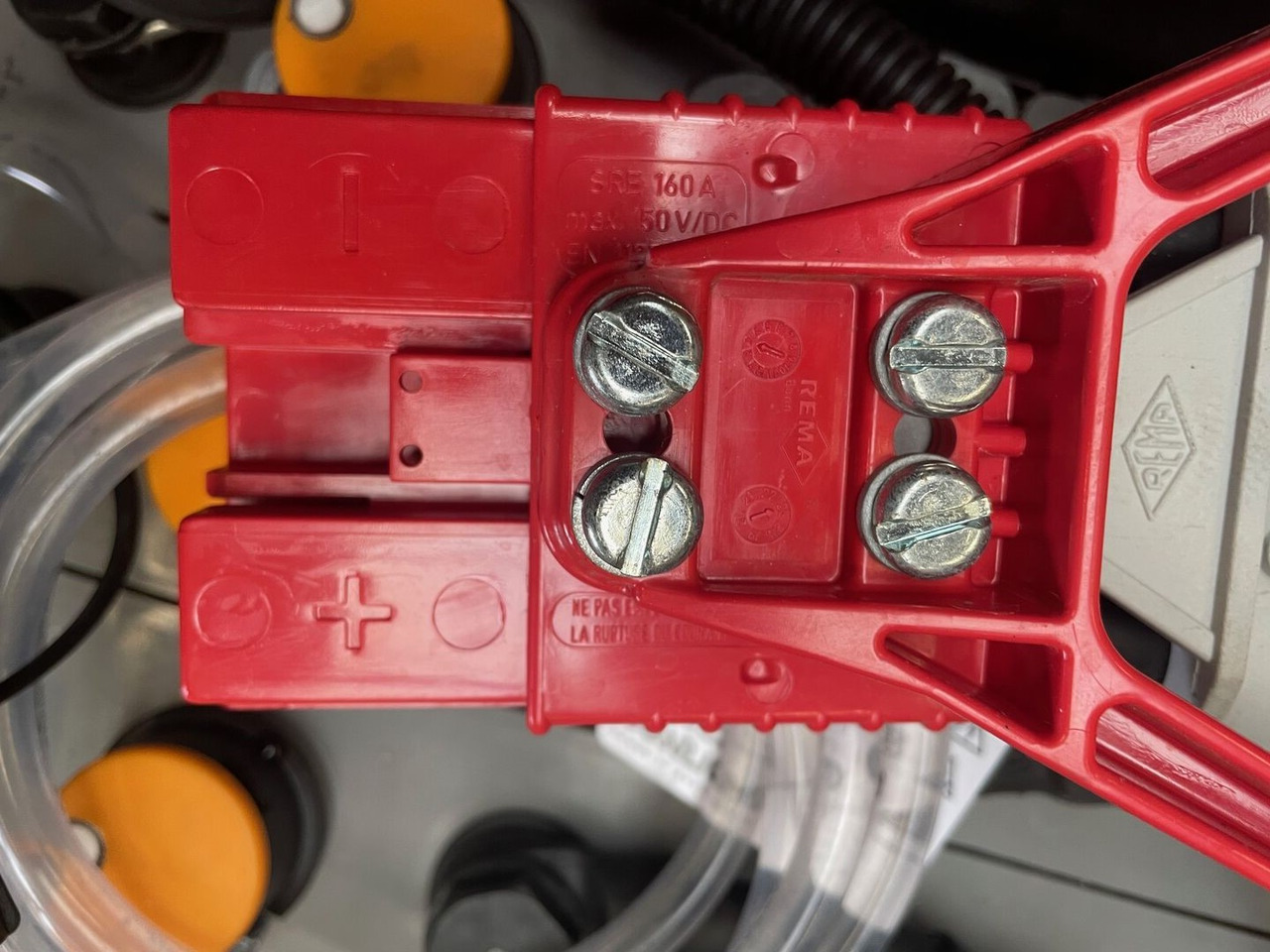 Sunlight I 24 Volt I 3 PzS 375 - Akku - Materiaalinkäsittely: kuva Sunlight I 24 Volt I 3 PzS 375 - Akku - Materiaalinkäsittely Sunlight I 24 Volt I 3 PzS 375 - Akku - Materiaalinkäsittely: kuva Sunlight I 24 Volt I 3 PzS 375 - Akku - Materiaalinkäsittely