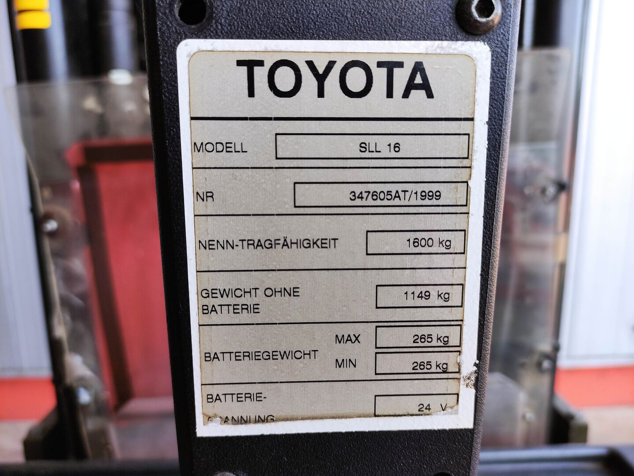 Toyota SLL 16 - Pinoamistrukki: kuva Toyota SLL 16 - Pinoamistrukki Toyota SLL 16 - Pinoamistrukki: kuva Toyota SLL 16 - Pinoamistrukki