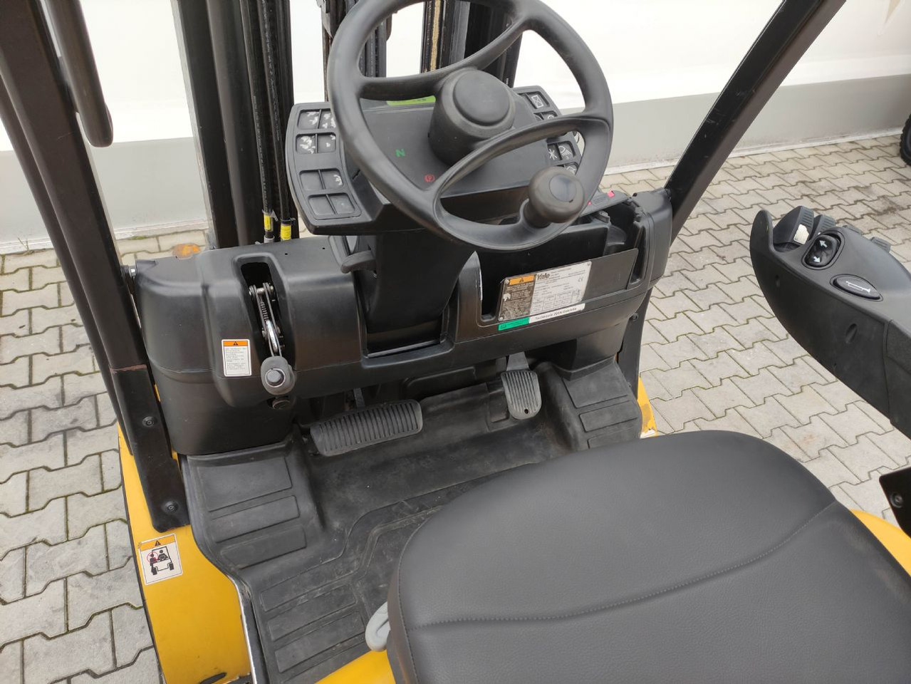 Yale GDP35VXE2445 - Dieseltrukki: kuva Yale GDP35VXE2445 - Dieseltrukki Yale GDP35VXE2445 - Dieseltrukki: kuva Yale GDP35VXE2445 - Dieseltrukki