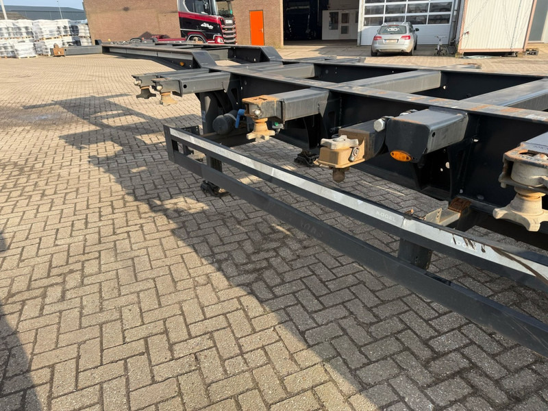 Kögel PORT 40 SIMPLEX 20 CONTAINER CHASSIS, NL TRAILER, 2020 - Konttialus/ Vaihtokuormatilat puoliperävaunu: kuva Kögel PORT 40 SIMPLEX 20 CONTAINER CHASSIS, NL TRAILER, 2020 - Konttialus/ Vaihtokuormatilat puoliperävaunu Kögel PORT 40 SIMPLEX 20 CONTAINER CHASSIS, NL TRAILER, 2020 - Konttialus/ Vaihtokuormatilat puoliperävaunu: kuva Kögel PORT 40 SIMPLEX 20 CONTAINER CHASSIS, NL TRAILER, 2020 - Konttialus/ Vaihtokuormatilat puoliperävaunu