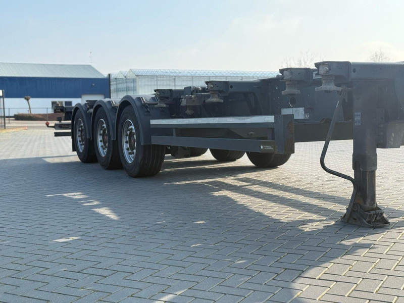Kögel PORT 40 SIMPLEX 20 CONTAINER CHASSIS, NL TRAILER, 2020 - Konttialus/ Vaihtokuormatilat puoliperävaunu: kuva Kögel PORT 40 SIMPLEX 20 CONTAINER CHASSIS, NL TRAILER, 2020 - Konttialus/ Vaihtokuormatilat puoliperävaunu Kögel PORT 40 SIMPLEX 20 CONTAINER CHASSIS, NL TRAILER, 2020 - Konttialus/ Vaihtokuormatilat puoliperävaunu: kuva Kögel PORT 40 SIMPLEX 20 CONTAINER CHASSIS, NL TRAILER, 2020 - Konttialus/ Vaihtokuormatilat puoliperävaunu