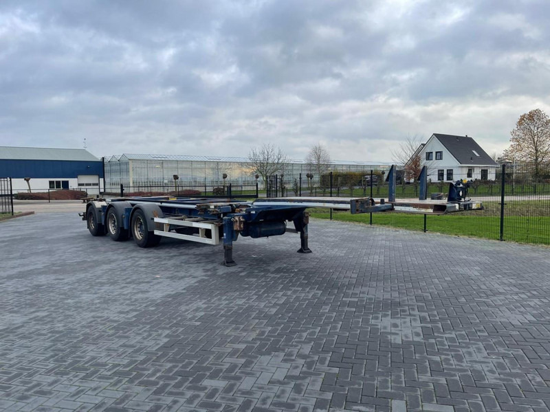 Renders ROC 16.27 CC X-STEERING, ALLE AANSLUITINGEN, APK. - Konttialus/ Vaihtokuormatilat puoliperävaunu: kuva Renders ROC 16.27 CC X-STEERING, ALLE AANSLUITINGEN, APK. - Konttialus/ Vaihtokuormatilat puoliperävaunu Renders ROC 16.27 CC X-STEERING, ALLE AANSLUITINGEN, APK. - Konttialus/ Vaihtokuormatilat puoliperävaunu: kuva Renders ROC 16.27 CC X-STEERING, ALLE AANSLUITINGEN, APK. - Konttialus/ Vaihtokuormatilat puoliperävaunu