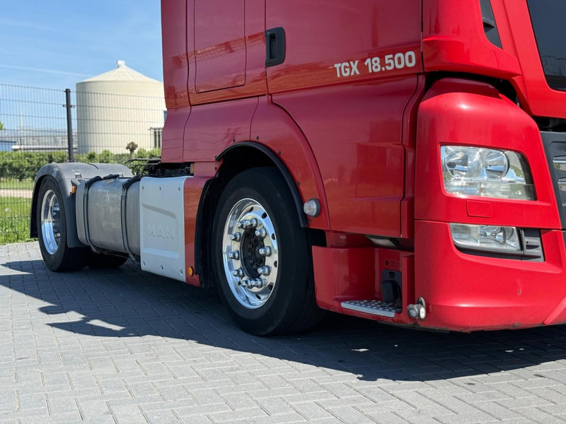 MAN 18.500 FULL AIR, ALCOA, TV, INVERTER, MICROWAVE, TOP. - Vetopöytäauto: kuva MAN 18.500 FULL AIR, ALCOA, TV, INVERTER, MICROWAVE, TOP. - Vetopöytäauto MAN 18.500 FULL AIR, ALCOA, TV, INVERTER, MICROWAVE, TOP. - Vetopöytäauto: kuva MAN 18.500 FULL AIR, ALCOA, TV, INVERTER, MICROWAVE, TOP. - Vetopöytäauto