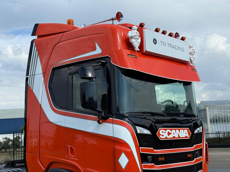 Scania R500 SHOWTRUCK, VOLLUCHT, PTO/HYDRAULIEK, RETARDER, 6X2/4. - Vetopöytäauto: kuva Scania R500 SHOWTRUCK, VOLLUCHT, PTO/HYDRAULIEK, RETARDER, 6X2/4. - Vetopöytäauto Scania R500 SHOWTRUCK, VOLLUCHT, PTO/HYDRAULIEK, RETARDER, 6X2/4. - Vetopöytäauto: kuva Scania R500 SHOWTRUCK, VOLLUCHT, PTO/HYDRAULIEK, RETARDER, 6X2/4. - Vetopöytäauto