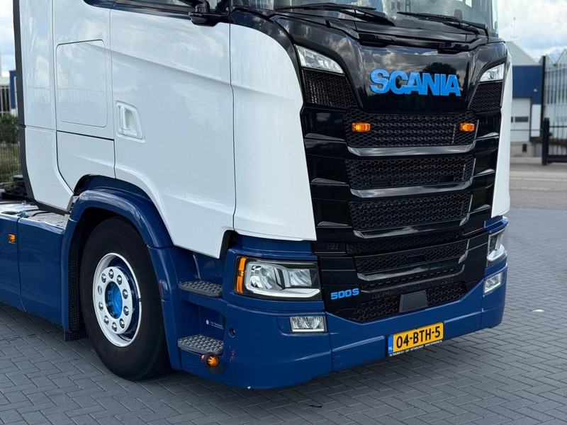 Scania S500 SMART TACHO 2, FULL AIR, 80% TIRES, LEATHER, 2X TANK, RETARDER, TOP! - Vetopöytäauto: kuva Scania S500 SMART TACHO 2, FULL AIR, 80% TIRES, LEATHER, 2X TANK, RETARDER, TOP! - Vetopöytäauto Scania S500 SMART TACHO 2, FULL AIR, 80% TIRES, LEATHER, 2X TANK, RETARDER, TOP! - Vetopöytäauto: kuva Scania S500 SMART TACHO 2, FULL AIR, 80% TIRES, LEATHER, 2X TANK, RETARDER, TOP! - Vetopöytäauto
