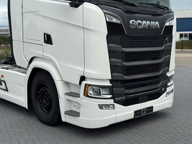 Scania S590 V8 NGS FULL AIR, PARK COOL, RETARDER, 2 TANKS. - Vetopöytäauto: kuva Scania S590 V8 NGS FULL AIR, PARK COOL, RETARDER, 2 TANKS. - Vetopöytäauto Scania S590 V8 NGS FULL AIR, PARK COOL, RETARDER, 2 TANKS. - Vetopöytäauto: kuva Scania S590 V8 NGS FULL AIR, PARK COOL, RETARDER, 2 TANKS. - Vetopöytäauto