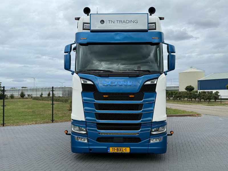 Scania S660 BOOGIE, VOLLUCHT, RETARDER, LEER. - Vetopöytäauto: kuva Scania S660 BOOGIE, VOLLUCHT, RETARDER, LEER. - Vetopöytäauto Scania S660 BOOGIE, VOLLUCHT, RETARDER, LEER. - Vetopöytäauto: kuva Scania S660 BOOGIE, VOLLUCHT, RETARDER, LEER. - Vetopöytäauto