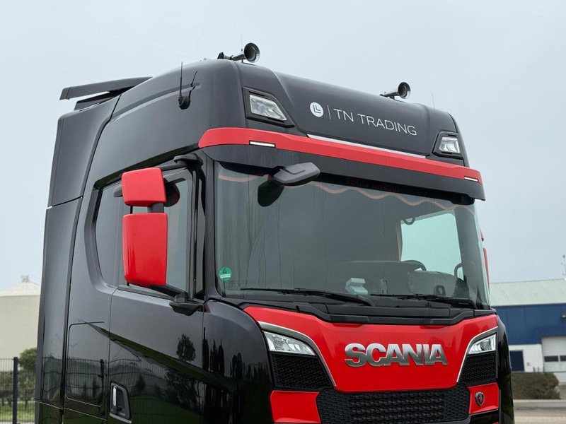 Scania S770 VOLLUCHT, LEER, RETARDER, 2 TANKS, PARK COOL. - Vetopöytäauto: kuva Scania S770 VOLLUCHT, LEER, RETARDER, 2 TANKS, PARK COOL. - Vetopöytäauto Scania S770 VOLLUCHT, LEER, RETARDER, 2 TANKS, PARK COOL. - Vetopöytäauto: kuva Scania S770 VOLLUCHT, LEER, RETARDER, 2 TANKS, PARK COOL. - Vetopöytäauto