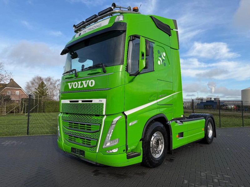 Volvo FH 13.460 VOLLUCHT, PTO/HYDRAULIEK, ALCOAS, VOLSPOILER, LED. - Vetopöytäauto: kuva Volvo FH 13.460 VOLLUCHT, PTO/HYDRAULIEK, ALCOAS, VOLSPOILER, LED. - Vetopöytäauto Volvo FH 13.460 VOLLUCHT, PTO/HYDRAULIEK, ALCOAS, VOLSPOILER, LED. - Vetopöytäauto: kuva Volvo FH 13.460 VOLLUCHT, PTO/HYDRAULIEK, ALCOAS, VOLSPOILER, LED. - Vetopöytäauto