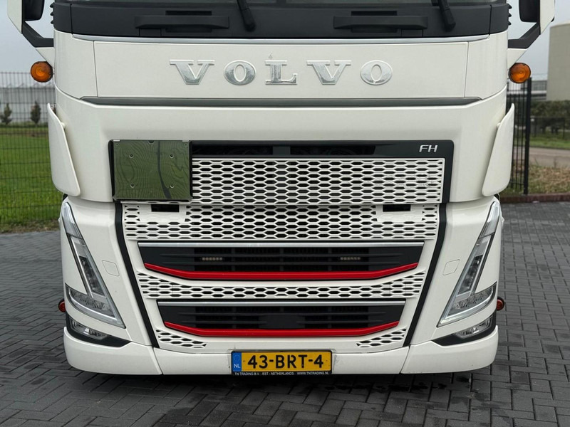 Volvo FH 13.460XL Turbocompound, leer, vollucht, 2 tanks, dubbel glas, vol spoiler. - Vetopöytäauto: kuva Volvo FH 13.460XL Turbocompound, leer, vollucht, 2 tanks, dubbel glas, vol spoiler. - Vetopöytäauto Volvo FH 13.460XL Turbocompound, leer, vollucht, 2 tanks, dubbel glas, vol spoiler. - Vetopöytäauto: kuva Volvo FH 13.460XL Turbocompound, leer, vollucht, 2 tanks, dubbel glas, vol spoiler. - Vetopöytäauto