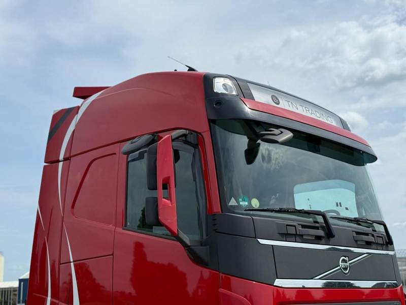 Volvo FH13.420 ADR, SMART TACHO 2, NL TRUCK, ALCOA, STEEL/AIR, PERFECT CONDITION, 2X TANK. - Vetopöytäauto: kuva Volvo FH13.420 ADR, SMART TACHO 2, NL TRUCK, ALCOA, STEEL/AIR, PERFECT CONDITION, 2X TANK. - Vetopöytäauto Volvo FH13.420 ADR, SMART TACHO 2, NL TRUCK, ALCOA, STEEL/AIR, PERFECT CONDITION, 2X TANK. - Vetopöytäauto: kuva Volvo FH13.420 ADR, SMART TACHO 2, NL TRUCK, ALCOA, STEEL/AIR, PERFECT CONDITION, 2X TANK. - Vetopöytäauto