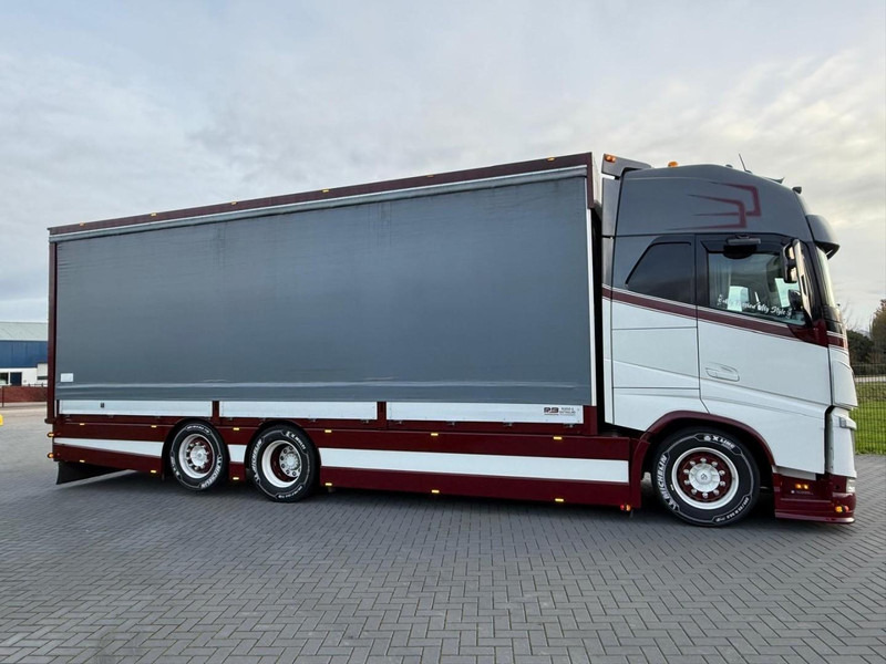 Volvo FH 13.500XL SHOW TRUCK, SPECIAL INTERIOR, TOP STAAT, VOLLUCHT, LAGE KM. - Umpikori kuorma-auto: kuva Volvo FH 13.500XL SHOW TRUCK, SPECIAL INTERIOR, TOP STAAT, VOLLUCHT, LAGE KM. - Umpikori kuorma-auto Volvo FH 13.500XL SHOW TRUCK, SPECIAL INTERIOR, TOP STAAT, VOLLUCHT, LAGE KM. - Umpikori kuorma-auto: kuva Volvo FH 13.500XL SHOW TRUCK, SPECIAL INTERIOR, TOP STAAT, VOLLUCHT, LAGE KM. - Umpikori kuorma-auto