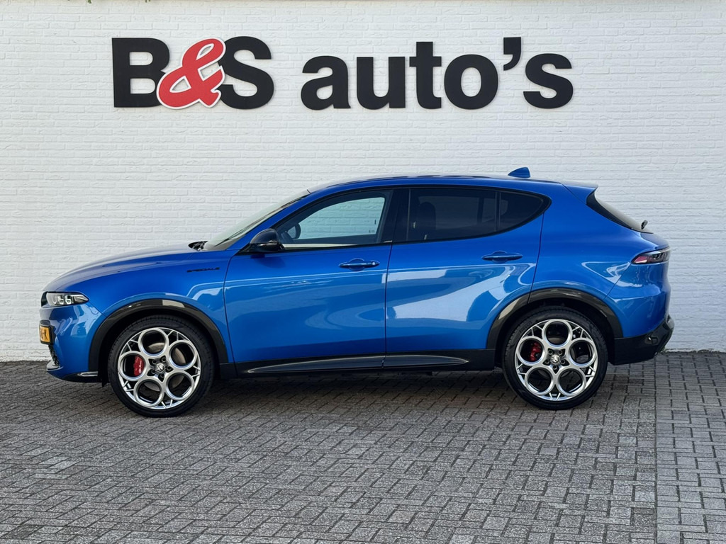 Alfa Romeo Tonale-1.5T Hybrid Edizione Speciale Stoelventilatie/ verwarming Climate control Apple Carplay Android Leder - Maasturi/ Katumaasturi: kuva Alfa Romeo Tonale-1.5T Hybrid Edizione Speciale Stoelventilatie/ verwarming Climate control Apple Carplay Android Leder - Maasturi/ Katumaasturi Alfa Romeo Tonale-1.5T Hybrid Edizione Speciale Stoelventilatie/ verwarming Climate control Apple Carplay Android Leder - Maasturi/ Katumaasturi: kuva Alfa Romeo Tonale-1.5T Hybrid Edizione Speciale Stoelventilatie/ verwarming Climate control Apple Carplay Android Leder - Maasturi/ Katumaasturi