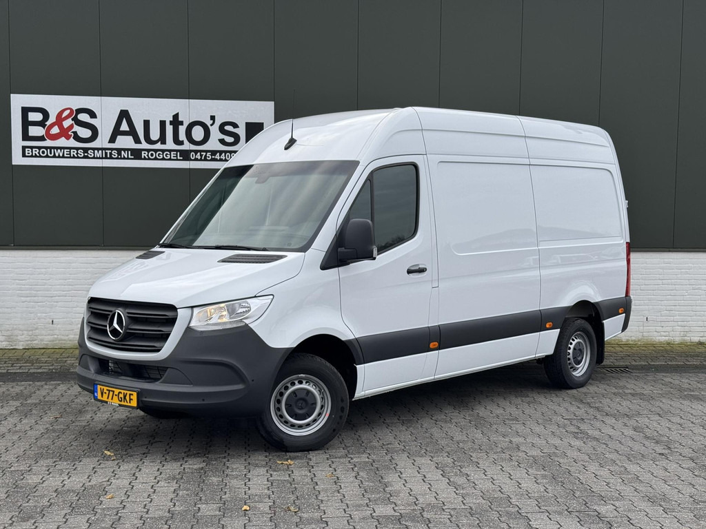 Mercedes-Benz Sprinter-317 1.9 CDI L2 9G laadruimte bekleed Leder Camera Clima M-bux media systeem DAB - Pakettiauto: kuva Mercedes-Benz Sprinter-317 1.9 CDI L2 9G laadruimte bekleed Leder Camera Clima M-bux media systeem DAB - Pakettiauto Mercedes-Benz Sprinter-317 1.9 CDI L2 9G laadruimte bekleed Leder Camera Clima M-bux media systeem DAB - Pakettiauto: kuva Mercedes-Benz Sprinter-317 1.9 CDI L2 9G laadruimte bekleed Leder Camera Clima M-bux media systeem DAB - Pakettiauto