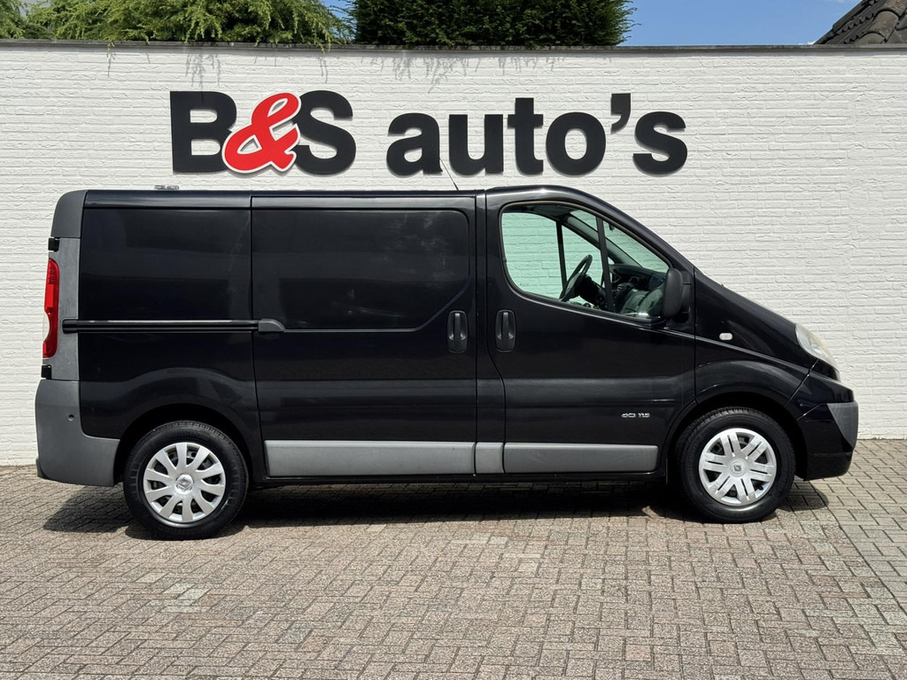 Renault Trafic-2.0 dCi T27 L1H1Navigatie Bleutooth Airco Elektrische ramen - Pieni pakettiauto: kuva Renault Trafic-2.0 dCi T27 L1H1Navigatie Bleutooth Airco Elektrische ramen - Pieni pakettiauto Renault Trafic-2.0 dCi T27 L1H1Navigatie Bleutooth Airco Elektrische ramen - Pieni pakettiauto: kuva Renault Trafic-2.0 dCi T27 L1H1Navigatie Bleutooth Airco Elektrische ramen - Pieni pakettiauto