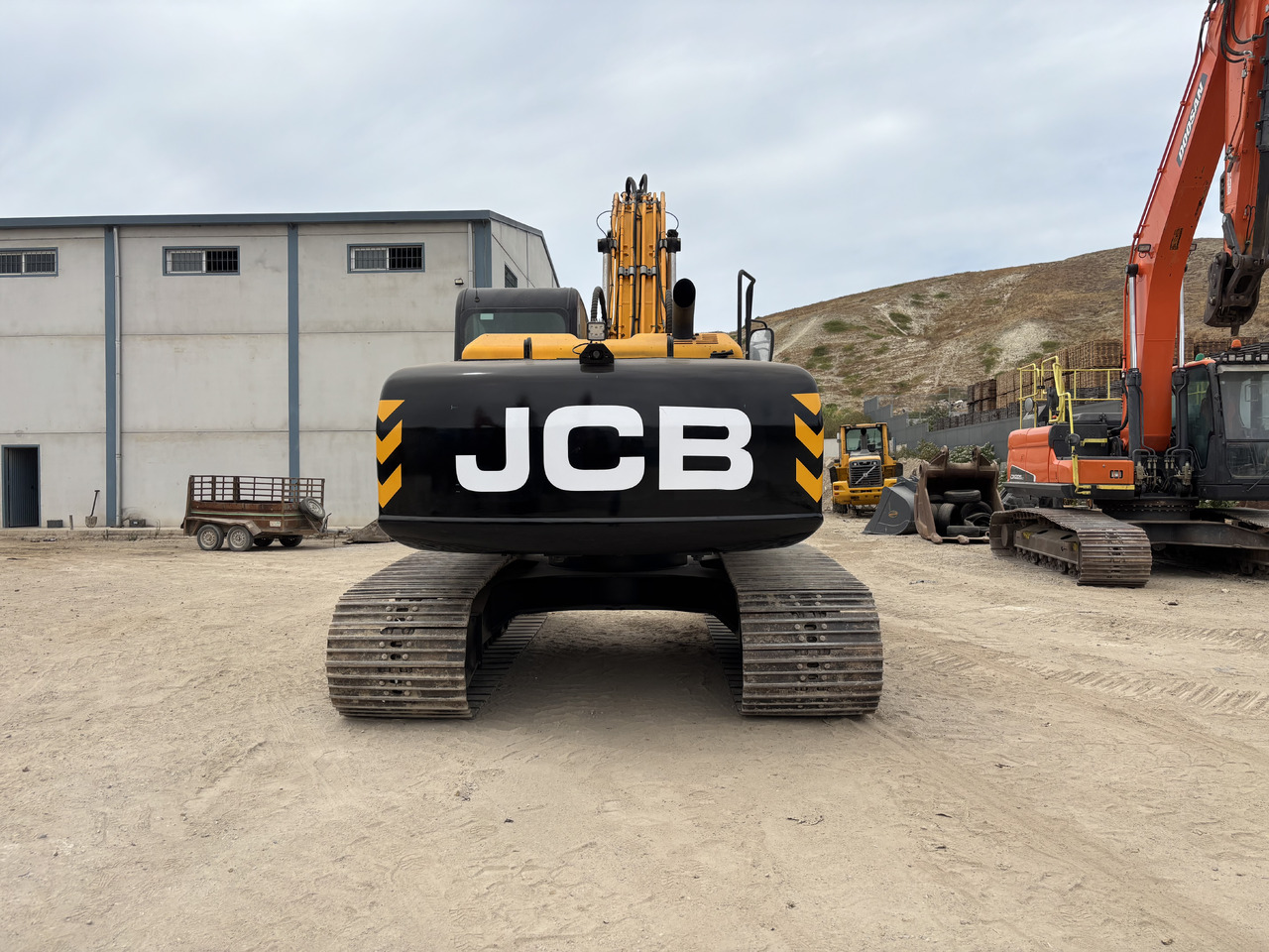 JCB JS220LC - Telakaivukone: kuva JCB JS220LC - Telakaivukone JCB JS220LC - Telakaivukone: kuva JCB JS220LC - Telakaivukone