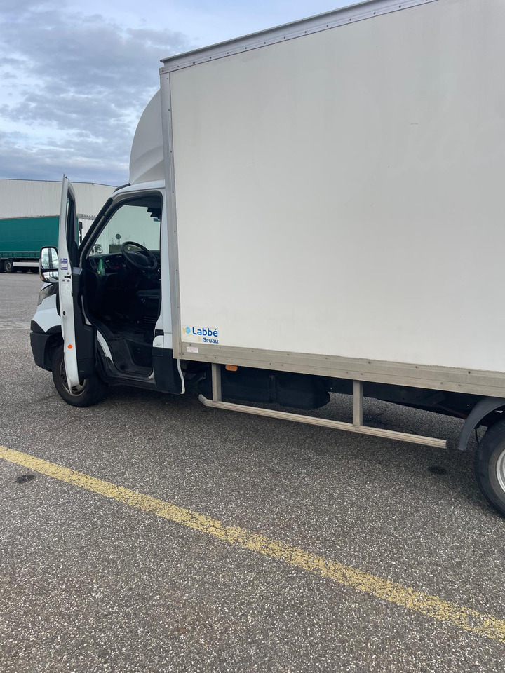 IVECO Dailly 35c16 - Jakeluauto: kuva IVECO Dailly 35c16 - Jakeluauto IVECO Dailly 35c16 - Jakeluauto: kuva IVECO Dailly 35c16 - Jakeluauto