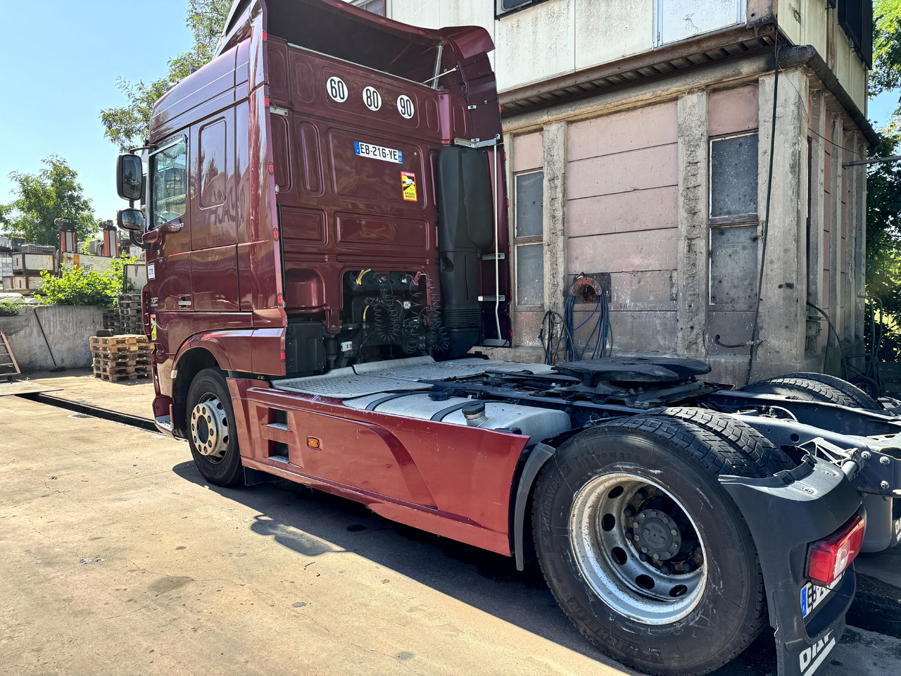 DAF XF 460 - Vetopöytäauto: kuva DAF XF 460 - Vetopöytäauto DAF XF 460 - Vetopöytäauto: kuva DAF XF 460 - Vetopöytäauto