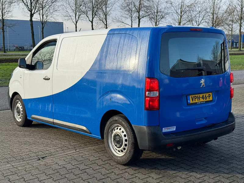 Peugeot Expert 226C 1.6 BlueHDI 115 Premium Navi / Airco / Cruise / Half leer - Pieni pakettiauto: kuva Peugeot Expert 226C 1.6 BlueHDI 115 Premium Navi / Airco / Cruise / Half leer - Pieni pakettiauto Peugeot Expert 226C 1.6 BlueHDI 115 Premium Navi / Airco / Cruise / Half leer - Pieni pakettiauto: kuva Peugeot Expert 226C 1.6 BlueHDI 115 Premium Navi / Airco / Cruise / Half leer - Pieni pakettiauto