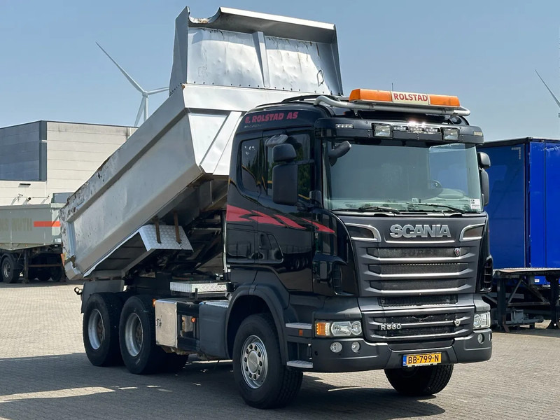 Scania R560 V8 6x4 Tipper / Big Axle / Full Steel / Euro 5 / Retarder - Kippiauto kuorma-auto: kuva Scania R560 V8 6x4 Tipper / Big Axle / Full Steel / Euro 5 / Retarder - Kippiauto kuorma-auto Scania R560 V8 6x4 Tipper / Big Axle / Full Steel / Euro 5 / Retarder - Kippiauto kuorma-auto: kuva Scania R560 V8 6x4 Tipper / Big Axle / Full Steel / Euro 5 / Retarder - Kippiauto kuorma-auto