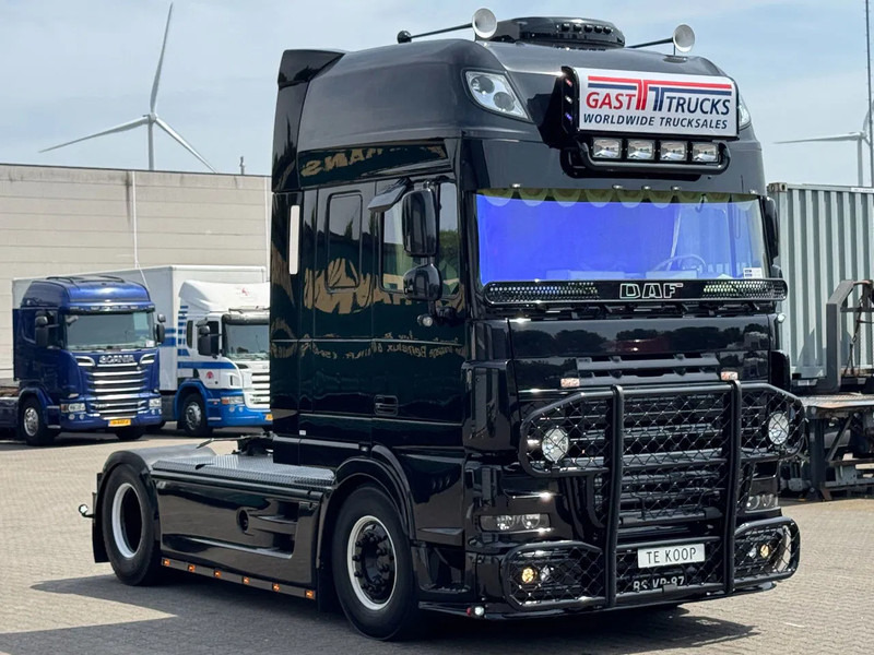 DAF XF 105.460 Super Space Cab Showtruck *TOP* - Vetopöytäauto: kuva DAF XF 105.460 Super Space Cab Showtruck *TOP* - Vetopöytäauto DAF XF 105.460 Super Space Cab Showtruck *TOP* - Vetopöytäauto: kuva DAF XF 105.460 Super Space Cab Showtruck *TOP* - Vetopöytäauto