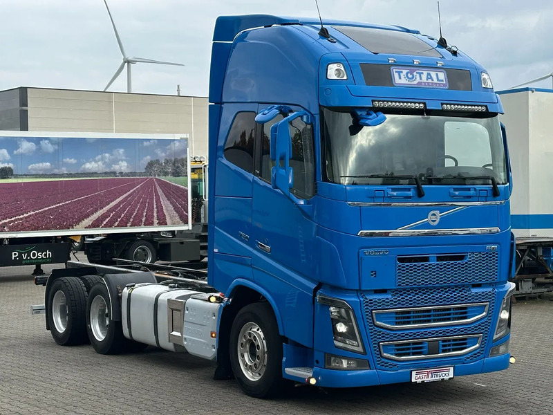 Volvo FH 16.750 6x4 Globe XL Chassis Retarder 3.90 Wb Full Air - Kuorma-auto alusta: kuva Volvo FH 16.750 6x4 Globe XL Chassis Retarder 3.90 Wb Full Air - Kuorma-auto alusta Volvo FH 16.750 6x4 Globe XL Chassis Retarder 3.90 Wb Full Air - Kuorma-auto alusta: kuva Volvo FH 16.750 6x4 Globe XL Chassis Retarder 3.90 Wb Full Air - Kuorma-auto alusta
