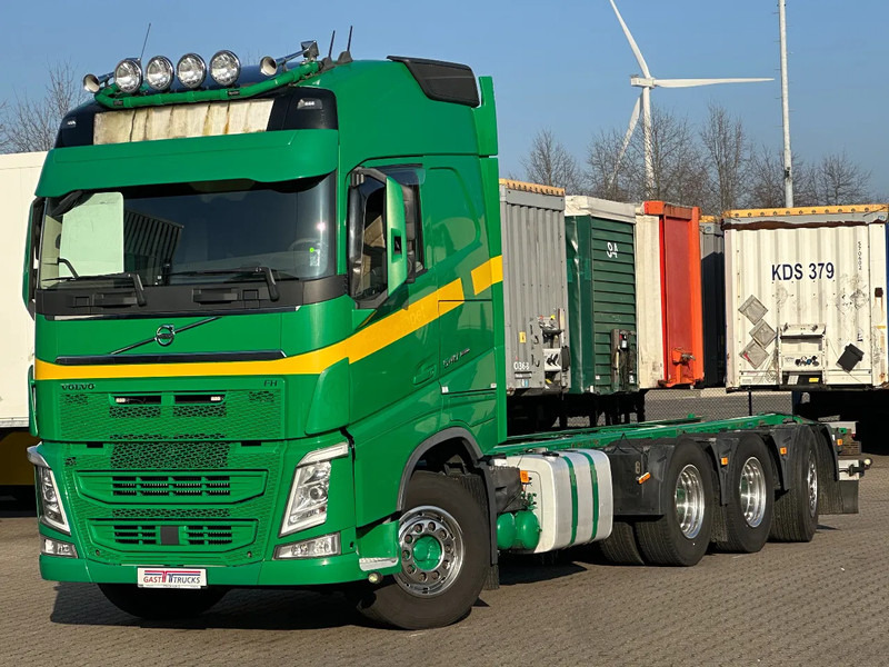Volvo FH 540 Globe XL 8x4*4 Chassis Retarder *447 Tkm* - Kuorma-auto alusta: kuva Volvo FH 540 Globe XL 8x4*4 Chassis Retarder *447 Tkm* - Kuorma-auto alusta Volvo FH 540 Globe XL 8x4*4 Chassis Retarder *447 Tkm* - Kuorma-auto alusta: kuva Volvo FH 540 Globe XL 8x4*4 Chassis Retarder *447 Tkm* - Kuorma-auto alusta