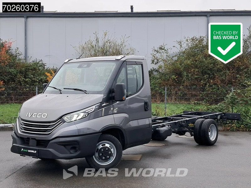 Iveco Daily 35C21 Neu! 3.0L 2025-Modell Automatik 210PS Radstand 410 Fahrgestell Doppelbereifung LED ACC Klima Euro6 Chassis A/C - Tavara-auto: kuva Iveco Daily 35C21 Neu! 3.0L 2025-Modell Automatik 210PS Radstand 410 Fahrgestell Doppelbereifung LED ACC Klima Euro6 Chassis A/C - Tavara-auto Iveco Daily 35C21 Neu! 3.0L 2025-Modell Automatik 210PS Radstand 410 Fahrgestell Doppelbereifung LED ACC Klima Euro6 Chassis A/C - Tavara-auto: kuva Iveco Daily 35C21 Neu! 3.0L 2025-Modell Automatik 210PS Radstand 410 Fahrgestell Doppelbereifung LED ACC Klima Euro6 Chassis A/C - Tavara-auto