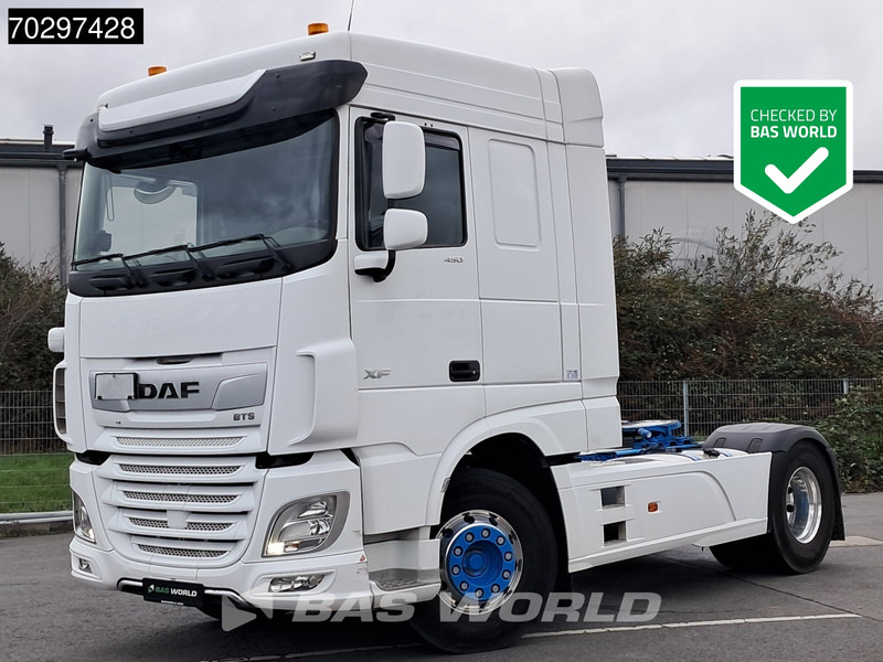 DAF XF 450 4X2 SC Retarder ACC LED Hydraulic Euro 6 - Vetopöytäauto: kuva DAF XF 450 4X2 SC Retarder ACC LED Hydraulic Euro 6 - Vetopöytäauto DAF XF 450 4X2 SC Retarder ACC LED Hydraulic Euro 6 - Vetopöytäauto: kuva DAF XF 450 4X2 SC Retarder ACC LED Hydraulic Euro 6 - Vetopöytäauto