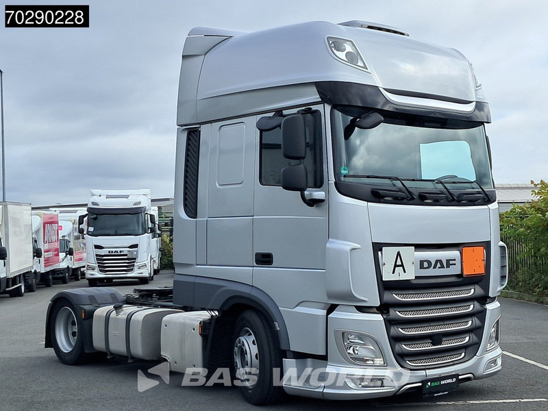 DAF XF 480 4X2 Mega SSC Retarder 2xTanks ACC Euro 6 - Vetopöytäauto: kuva DAF XF 480 4X2 Mega SSC Retarder 2xTanks ACC Euro 6 - Vetopöytäauto DAF XF 480 4X2 Mega SSC Retarder 2xTanks ACC Euro 6 - Vetopöytäauto: kuva DAF XF 480 4X2 Mega SSC Retarder 2xTanks ACC Euro 6 - Vetopöytäauto