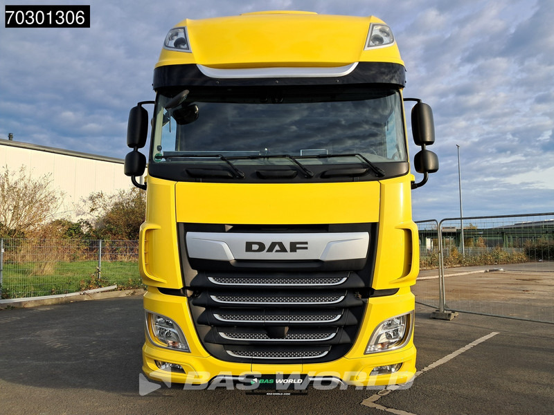 Vetopöytäauto DAF XF 480 4X2 SSC Retarder Hydraulik Standklima: kuva Vetopöytäauto DAF XF 480 4X2 SSC Retarder Hydraulik Standklima Vetopöytäauto DAF XF 480 4X2 SSC Retarder Hydraulik Standklima: kuva Vetopöytäauto DAF XF 480 4X2 SSC Retarder Hydraulik Standklima