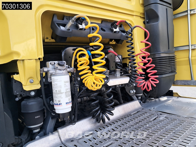 Vetopöytäauto DAF XF 480 4X2 SSC Retarder Hydraulik Standklima: kuva Vetopöytäauto DAF XF 480 4X2 SSC Retarder Hydraulik Standklima Vetopöytäauto DAF XF 480 4X2 SSC Retarder Hydraulik Standklima: kuva Vetopöytäauto DAF XF 480 4X2 SSC Retarder Hydraulik Standklima