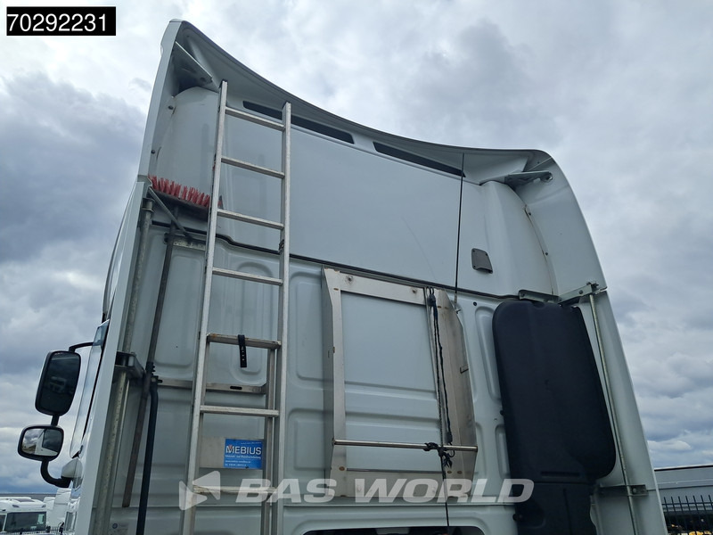 DAF XF 530 4X2 Mega SSC Retarder Hebesattel ACC Euro 6 - Vetopöytäauto: kuva DAF XF 530 4X2 Mega SSC Retarder Hebesattel ACC Euro 6 - Vetopöytäauto DAF XF 530 4X2 Mega SSC Retarder Hebesattel ACC Euro 6 - Vetopöytäauto: kuva DAF XF 530 4X2 Mega SSC Retarder Hebesattel ACC Euro 6 - Vetopöytäauto