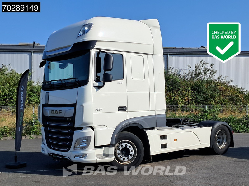 DAF XF 530 4X2 SSC Retarder 2xTanks ACC Euro 6 - Vetopöytäauto: kuva DAF XF 530 4X2 SSC Retarder 2xTanks ACC Euro 6 - Vetopöytäauto DAF XF 530 4X2 SSC Retarder 2xTanks ACC Euro 6 - Vetopöytäauto: kuva DAF XF 530 4X2 SSC Retarder 2xTanks ACC Euro 6 - Vetopöytäauto