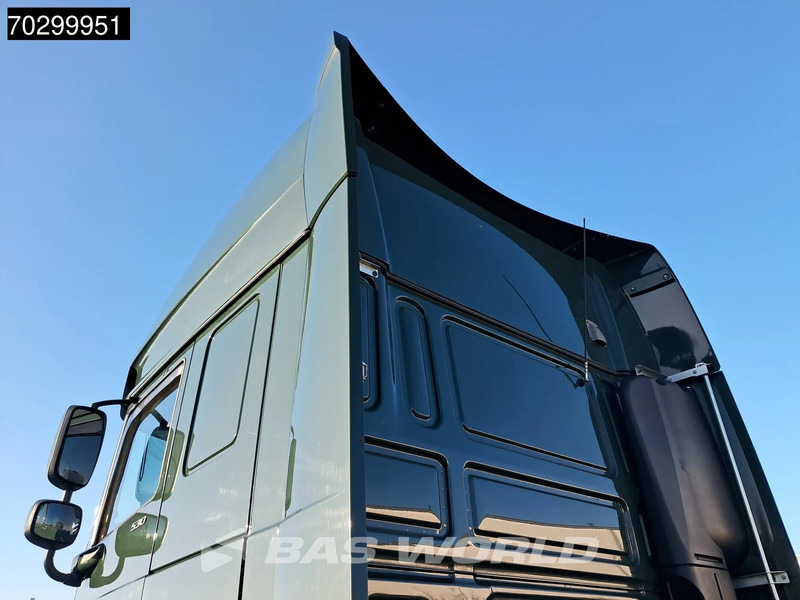 Vetopöytäauto DAF XF 530 4X2 SSC Retarder 2xTanks ACC Standklima Euro 6: kuva Vetopöytäauto DAF XF 530 4X2 SSC Retarder 2xTanks ACC Standklima Euro 6 Vetopöytäauto DAF XF 530 4X2 SSC Retarder 2xTanks ACC Standklima Euro 6: kuva Vetopöytäauto DAF XF 530 4X2 SSC Retarder 2xTanks ACC Standklima Euro 6