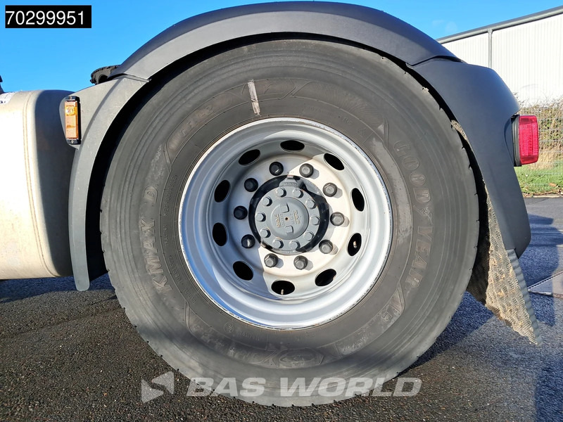 Vetopöytäauto DAF XF 530 4X2 SSC Retarder 2xTanks ACC Standklima Euro 6: kuva Vetopöytäauto DAF XF 530 4X2 SSC Retarder 2xTanks ACC Standklima Euro 6 Vetopöytäauto DAF XF 530 4X2 SSC Retarder 2xTanks ACC Standklima Euro 6: kuva Vetopöytäauto DAF XF 530 4X2 SSC Retarder 2xTanks ACC Standklima Euro 6